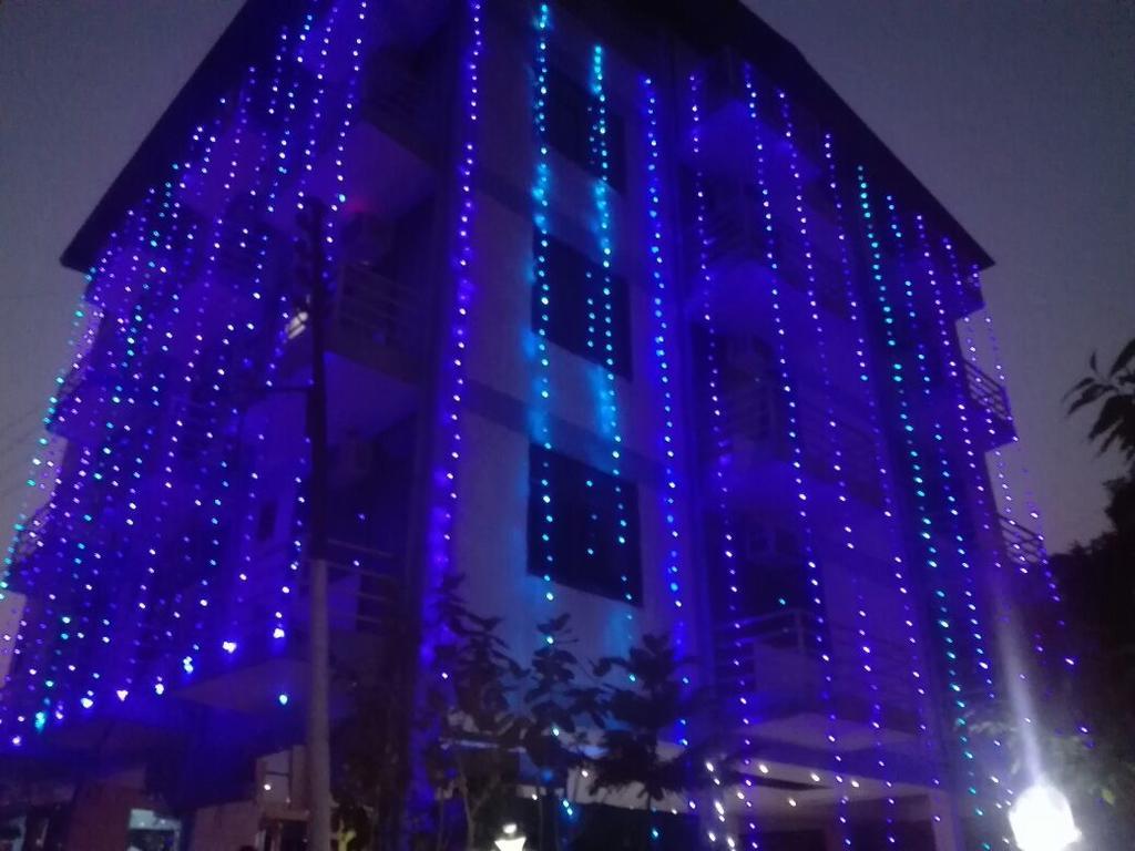 Akash Continental Hotel Rishikesh Exterior photo